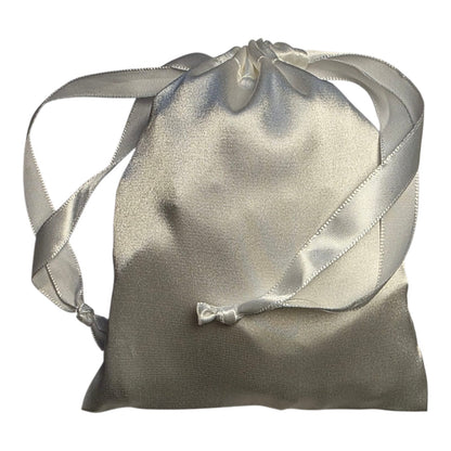 White silk eyemask, hair-tie & pochette. 3-piece set + Jet Candy MINI